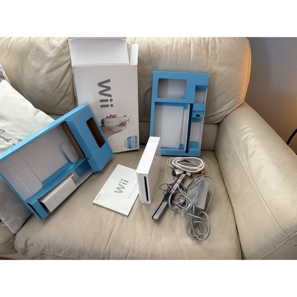 WiiWith Box , No Controller , No Game , Not OriginalVideo Cable , Works Good